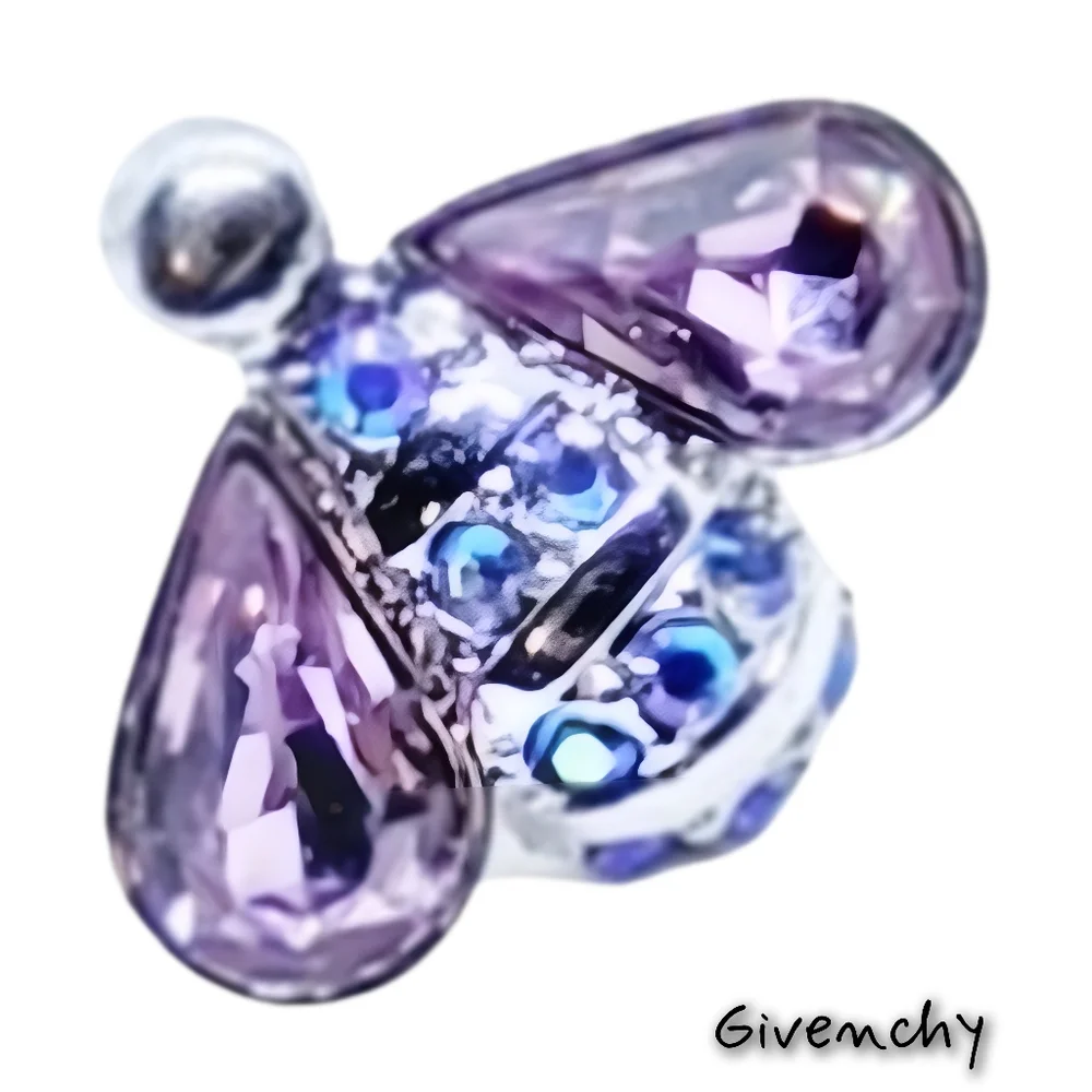 Givenchy colorful welcome